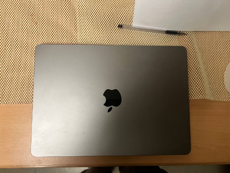 MacBook Air M2 8Gb 512Gb 13.6 дюймов 2