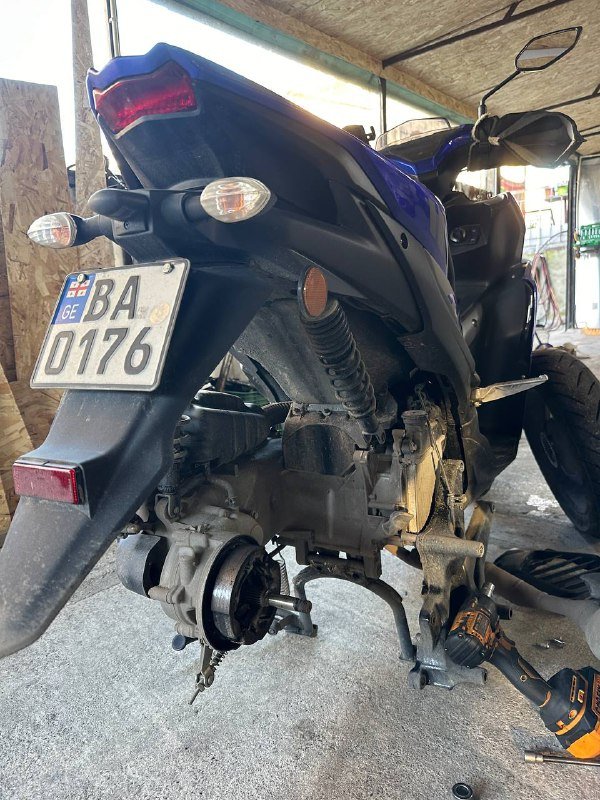 Мопед Yamaha Aerox 155CC 2024 года 4