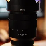 Sony FE 24-70 F4 Zeiss объектив 1