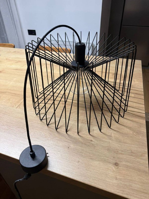 Плафон с лампочкой