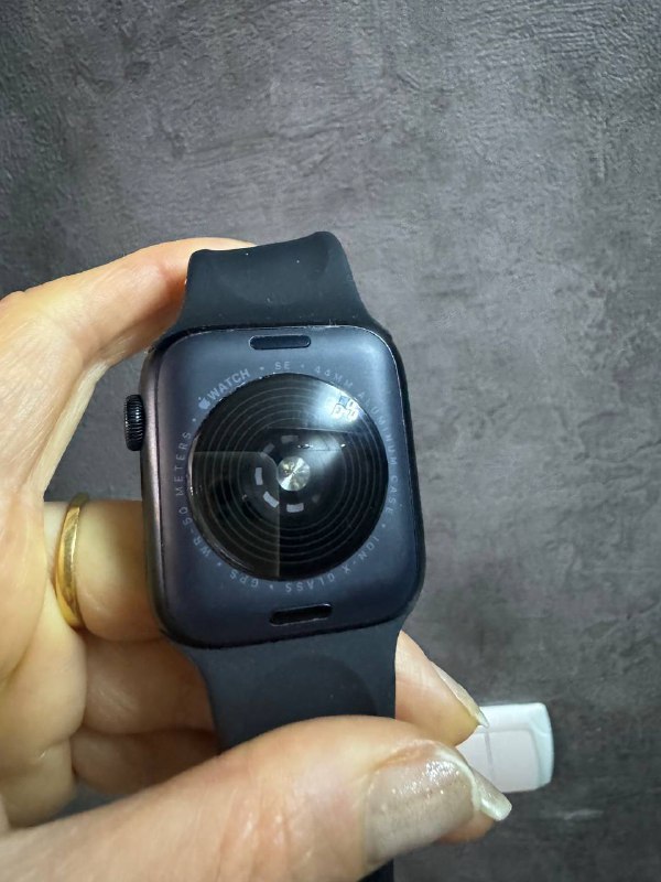 Apple Watch SE 2, Apple Watch 6 Series 4