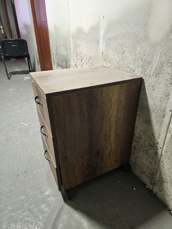 Тумба комод с тремя ящиками 6