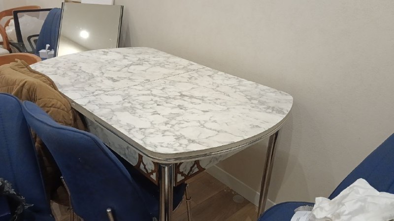 раздвижной стол и 6 стульев 2