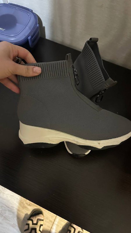 Женские ботинки новые 39-40 2