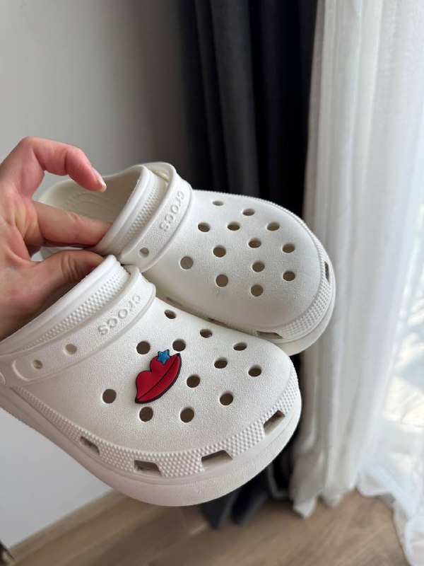 Белые женские сабо Crocs, размер 33-34, американский 4 2