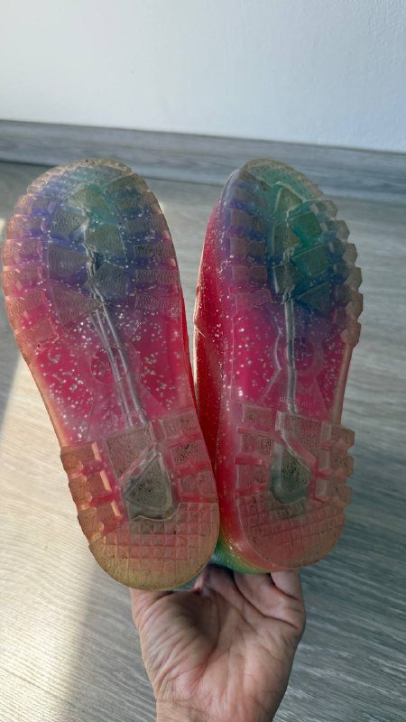 Резиновые сапоги, теплые сапожки и непромокаемый комбез с варежками 2