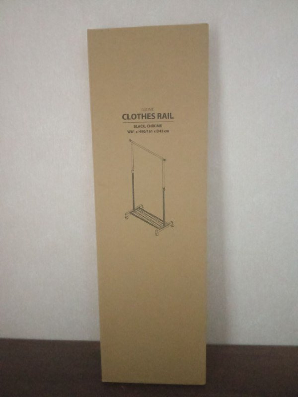 Стол, стул, вешалка, гладильная доска, коврик для йоги, массажёр, фен, набор контейнеров, отпариватель, блендер Braun 2