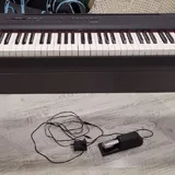 Yamaha P-125a digital piano, Yamaha FC4a pedal 1