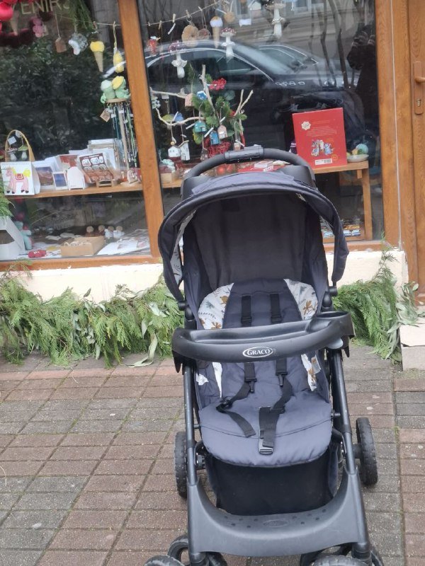 Прогулочная коляска 2