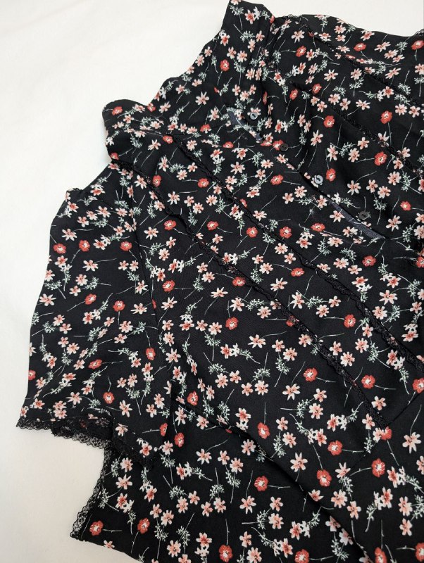 джинсы Pull and Bear, джинсовая куртка Liberty Island, платье Sweewe Paris 6