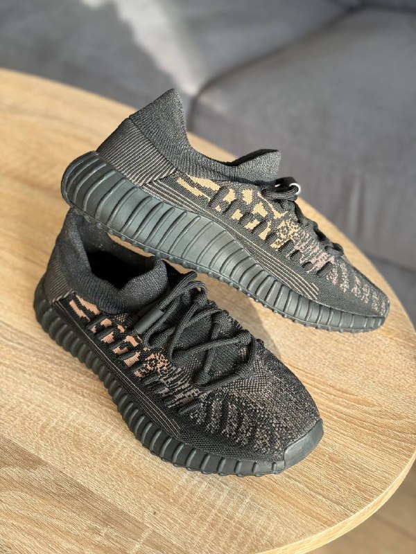Кроссовки Adidas Yeezy Boost 350 V2 CMPCT 42 EU 2