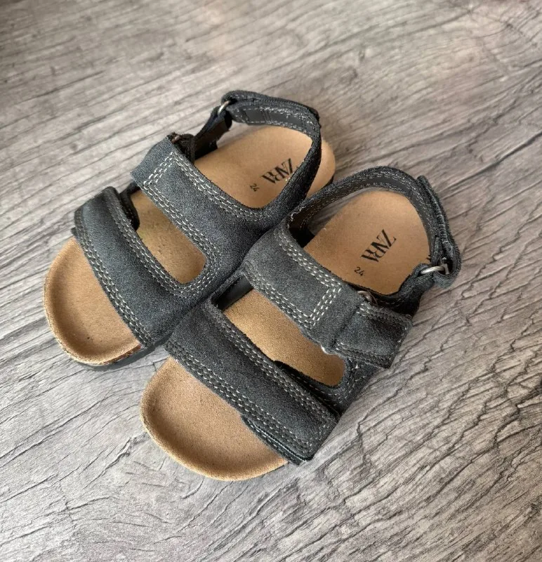 Детские сандали Zara 1