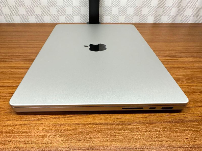 MacBook Pro 14.2" Apple M1 Pro, 16 GB RAM, 512 GB NVME