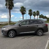 Mitsubishi Outlander SEL 2016 1