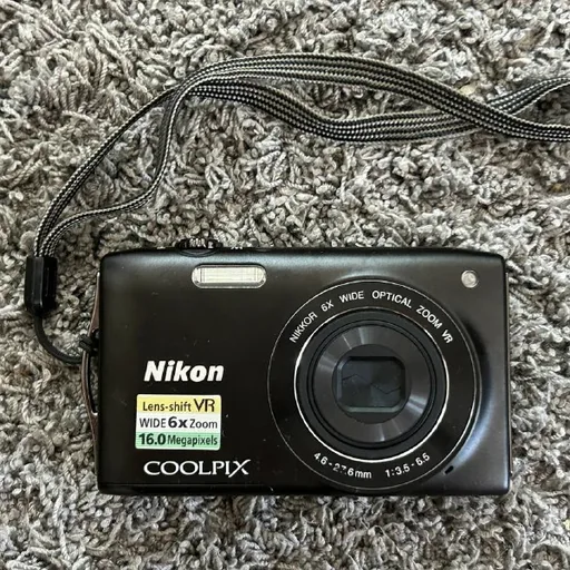 Камера мыльница Nikon Coolpix S3300