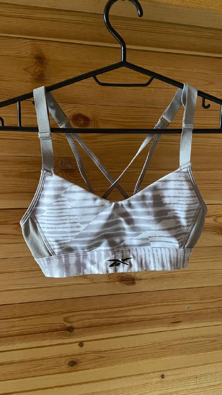 Спортивный топ Reebok