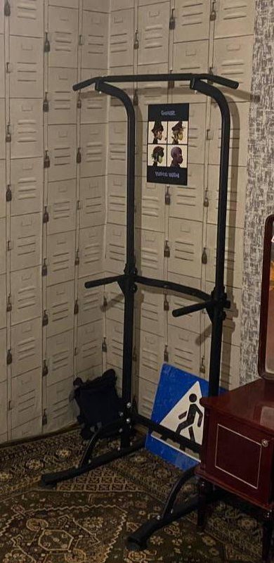 Турник устойчивый без крепления к стене