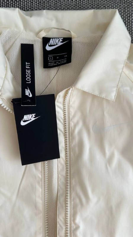 тренч Nike новый размер s-m 2