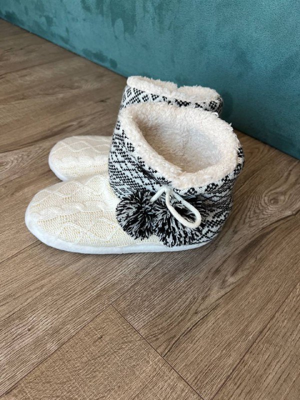 Теплые тапочки женские 37-38 2