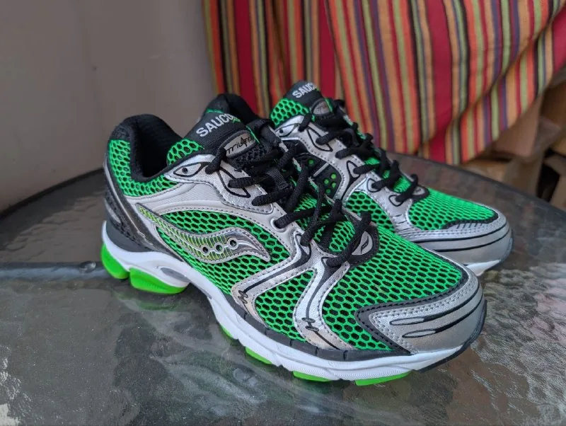 Кроссовки Saucony ProGrid Triumph 4 1