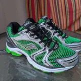 Кроссовки Saucony ProGrid Triumph 4 1