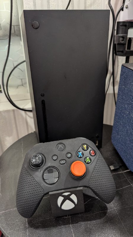 Игровая приставка Xbox Series X, джойстик контроллер с чехлом и стиками