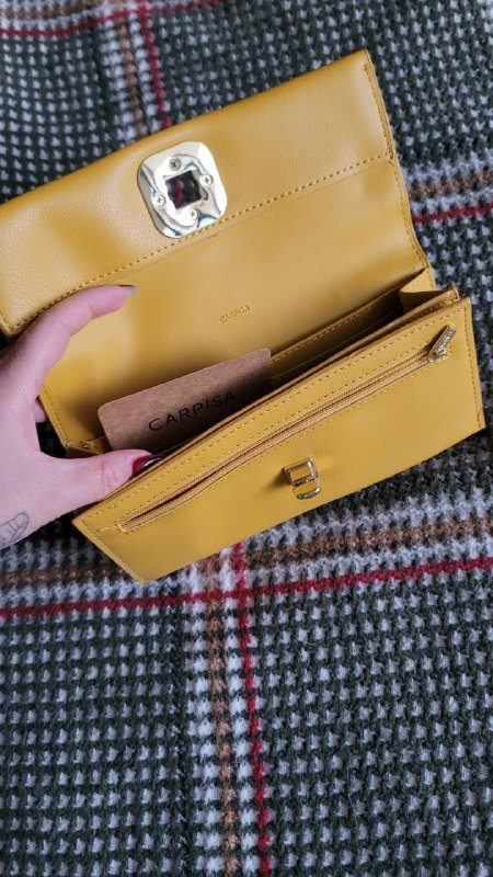 Жёлтый кошелёк Carpisa 3