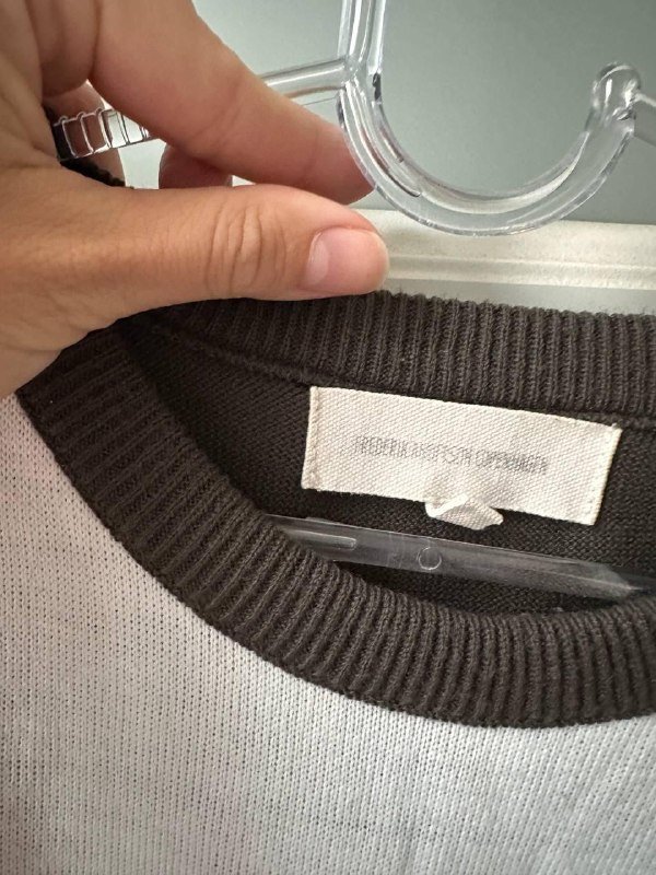 Свитер мужской, жилет мужской Benetton 2