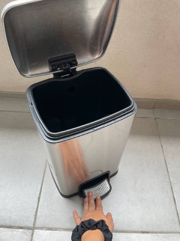 Урна, полка, ступенька, деревянный стул, клетка для хомяка 2