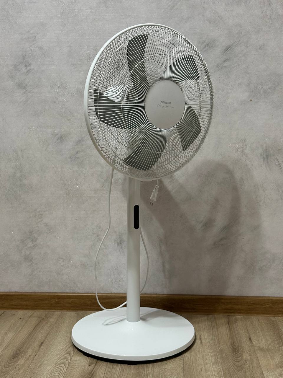 Вентиляторы Sencor SFN 4070WH, Deerma DEM-FD11W