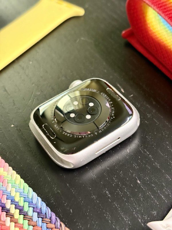 Apple Watch Series 8 41мм с зарядкой и ремешком 2