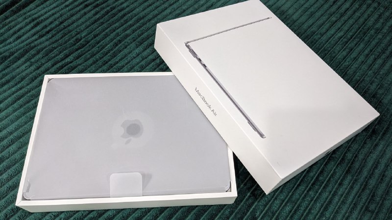 MacBook Air 13.6 M3 16GB 256GB SSD