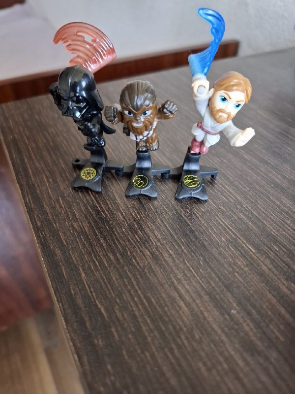 Фигурки киндеров