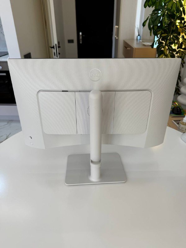 Ноутбук HP, клавиатуры, мыши, мониторы Acer и Dell 6