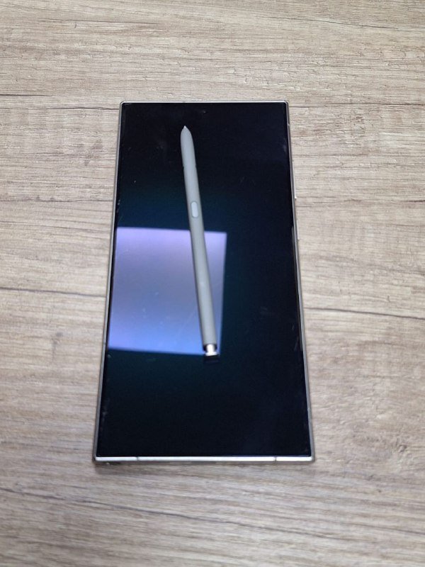 Samsung Galaxy s24 Ultra 12/256GB телефон и стилус 7