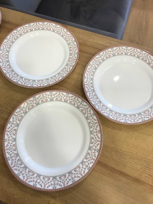 Тарелки набор из нескольких штук 2