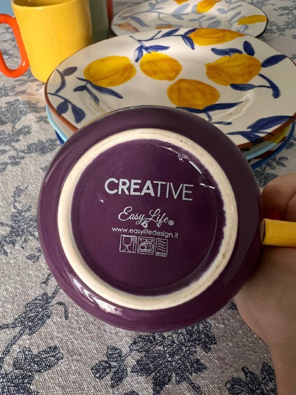Тарелки &k Amsterdam, чашки Creative 7