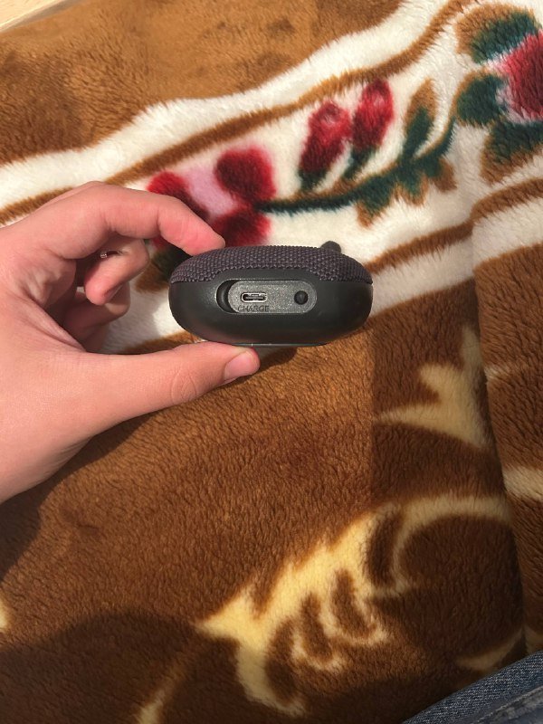 Телефон, колонка, электронные часы, умные часы 9