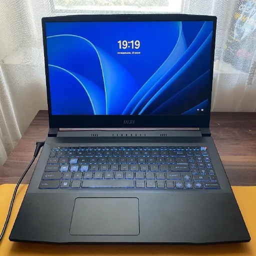 Игровой ноутбук MSI Bravo
