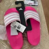 Женские шлёпанцы Adidas 2