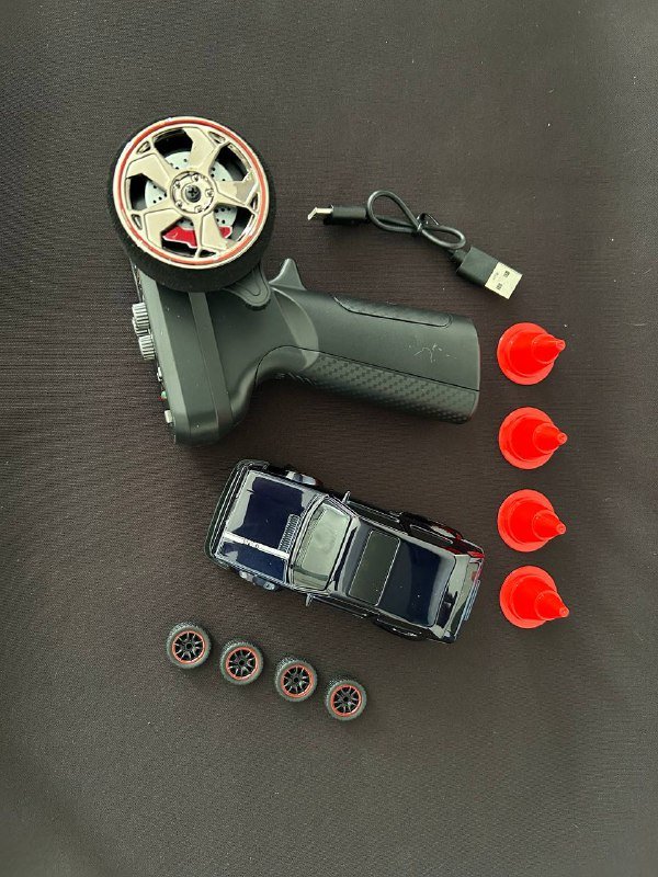 Машинки на пульте управления для дрифта и гонок 6