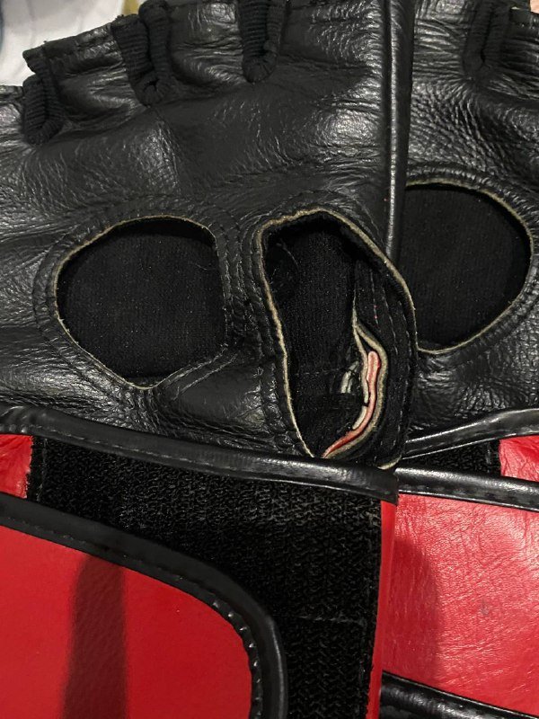 Спортивные перчатки 2