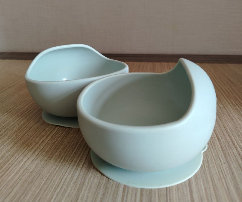 Silicone bib, pacifier clip, baby cups, hats 4