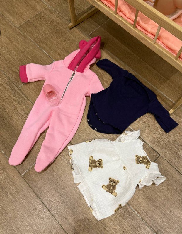 Кукла reborn, кроватка, комплект одежды и постельного 4