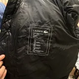Чёрная лёгкая куртка Lacoste 2