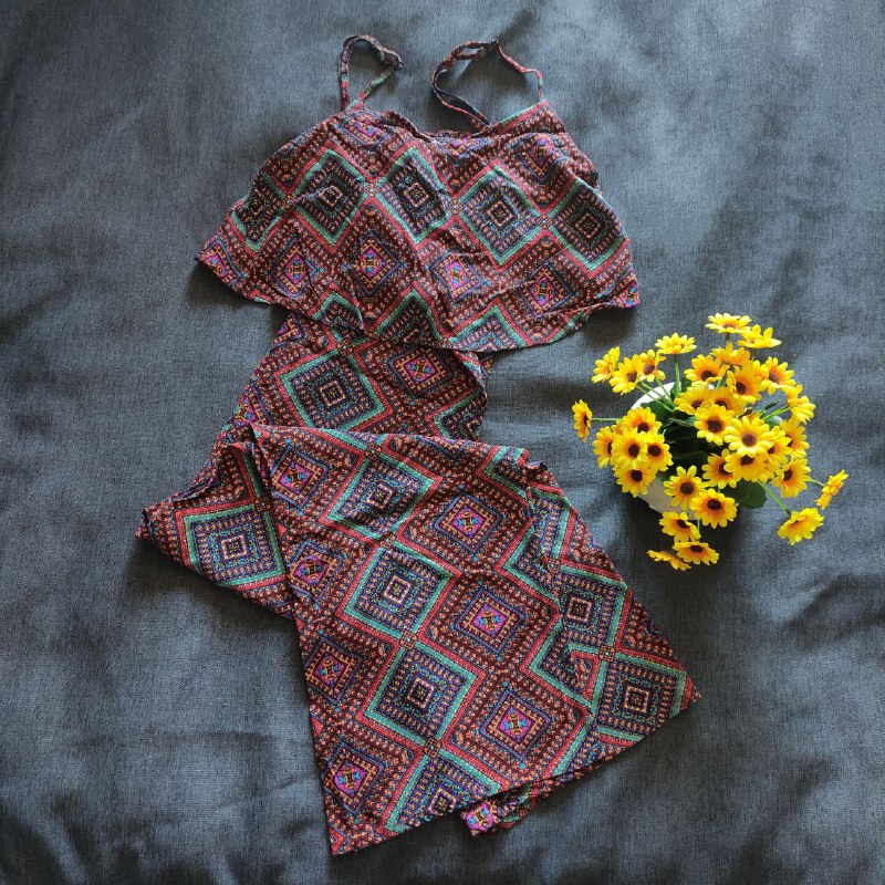 платье New Look, свитер ТВОЕ, комбинезон Amisu, платье FBsister, рубашка Rimoda, штаны H&M 3