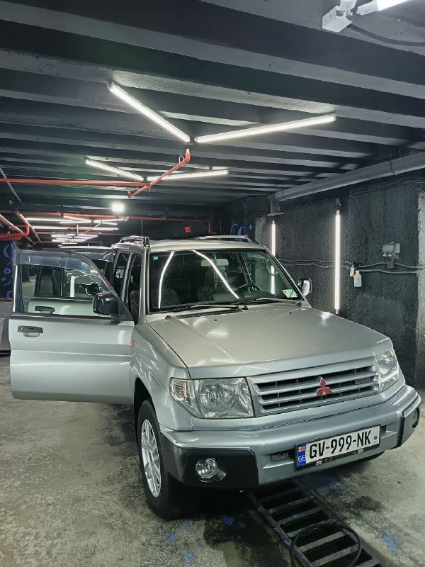 Автомобиль Mitsubishi Pajero 1998 года 7