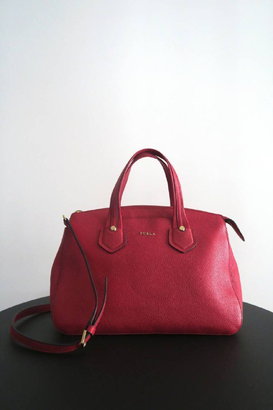 Оригинальная кожаная сумка Furla рубиново-красная 3