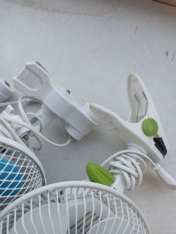 Вентиляторы голубые и зелёный 2