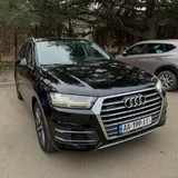 Audi Q7 5